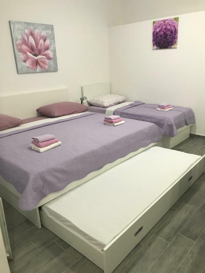 Apartman Veronika Starigrad Paklenica Εξωτερικό φωτογραφία